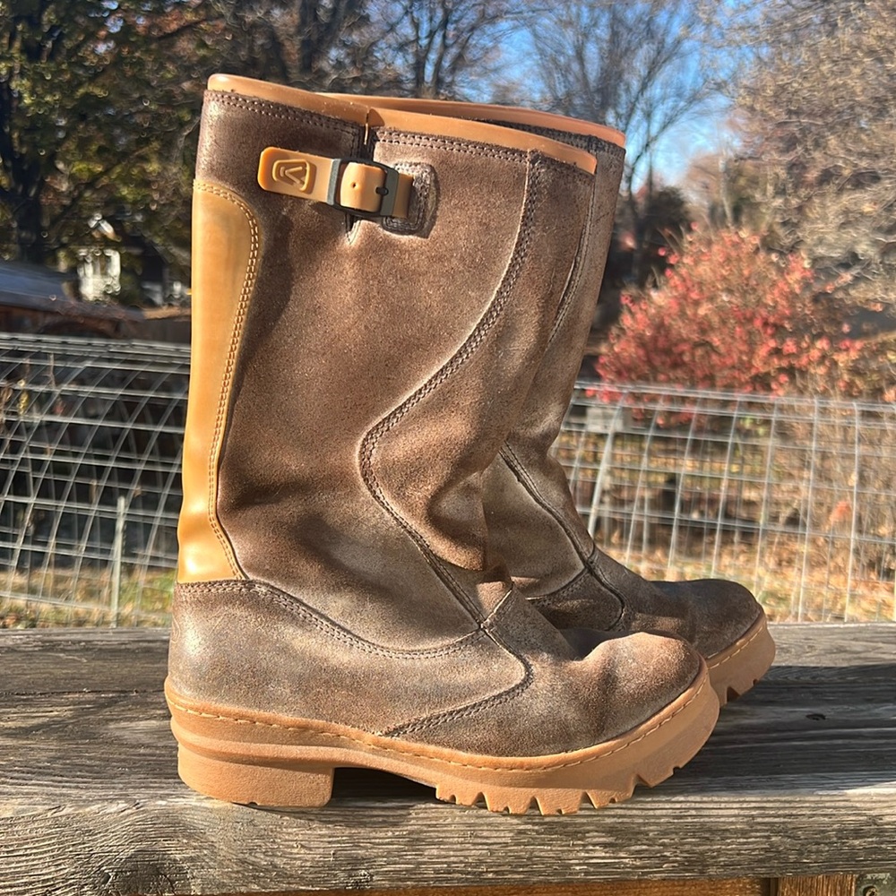 Leather Keen boots
